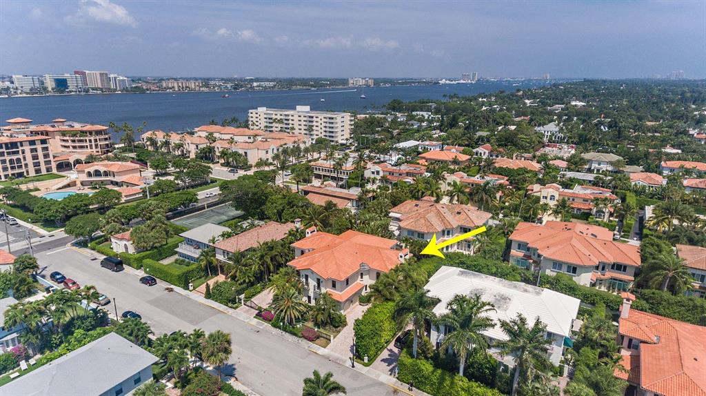 OCEAN PARK H W ROBBINS - Residential