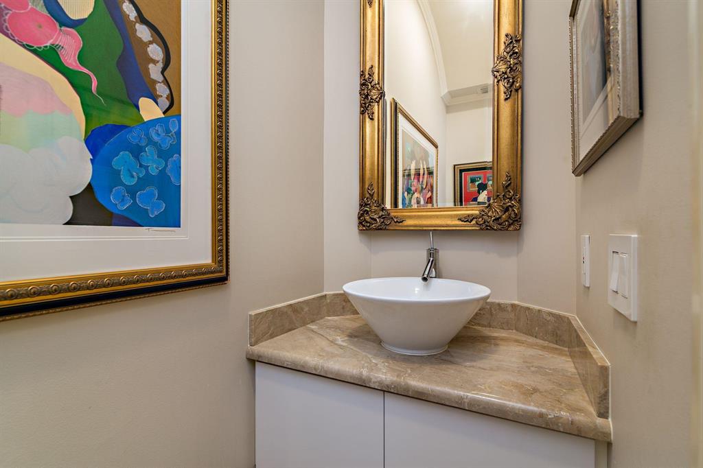 OCEAN PARK H W ROBBINS - Residential