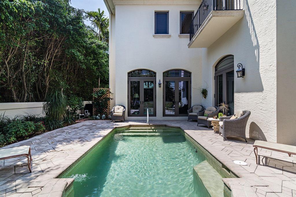 OCEAN PARK H W ROBBINS - Residential