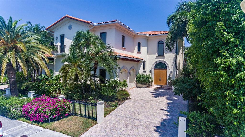 OCEAN PARK H W ROBBINS - Residential