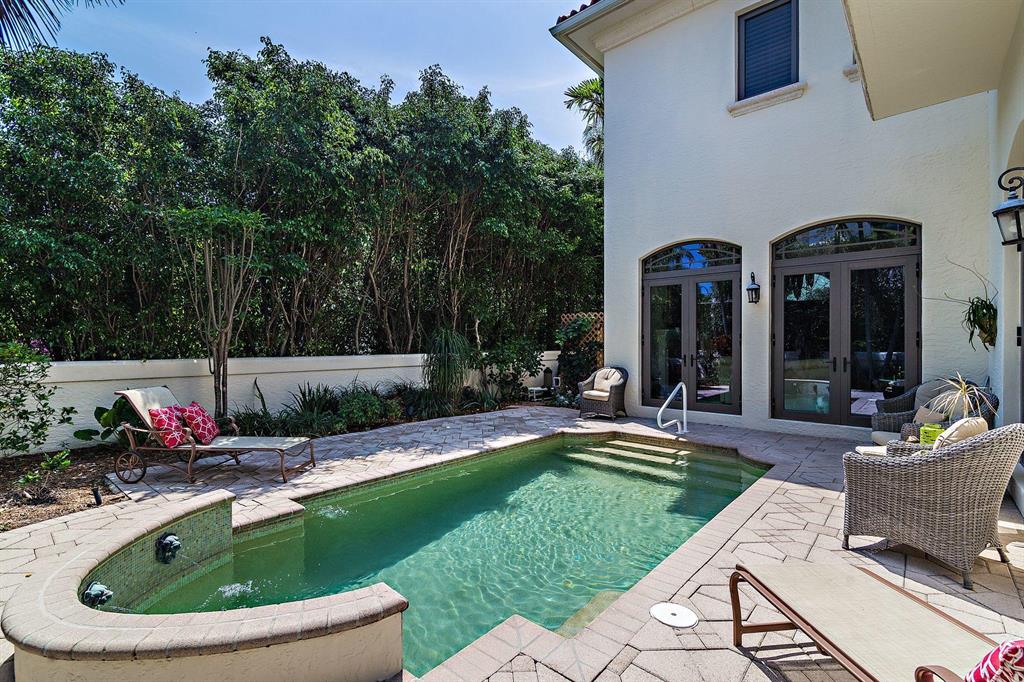 OCEAN PARK H W ROBBINS - Residential