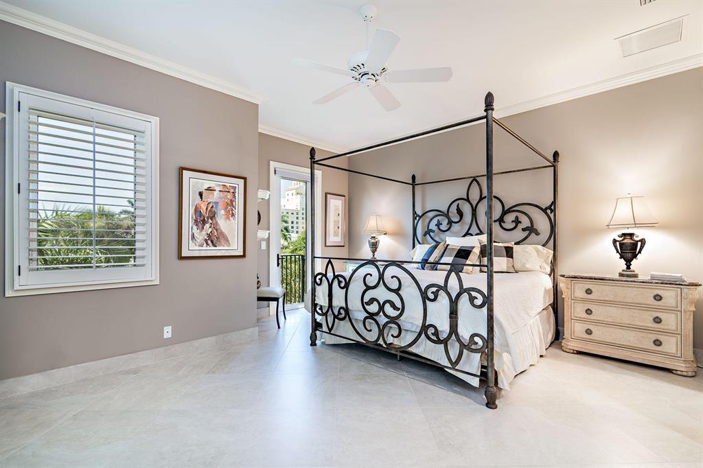 OCEAN PARK H W ROBBINS - Residential