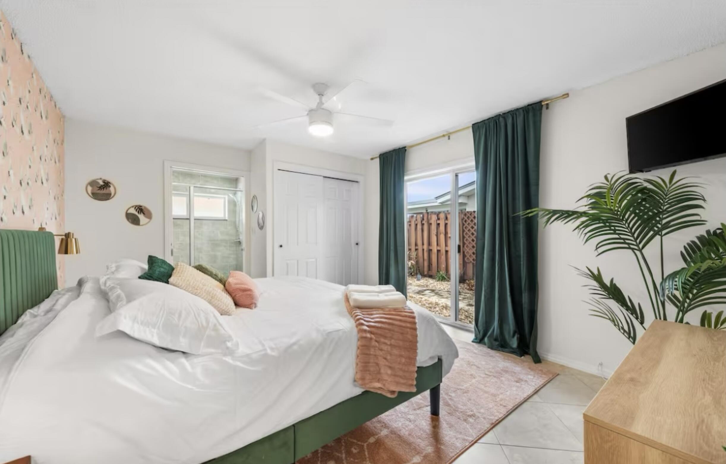 PALM-AIRE VILLAGE 2ND SEC - Residential Lease