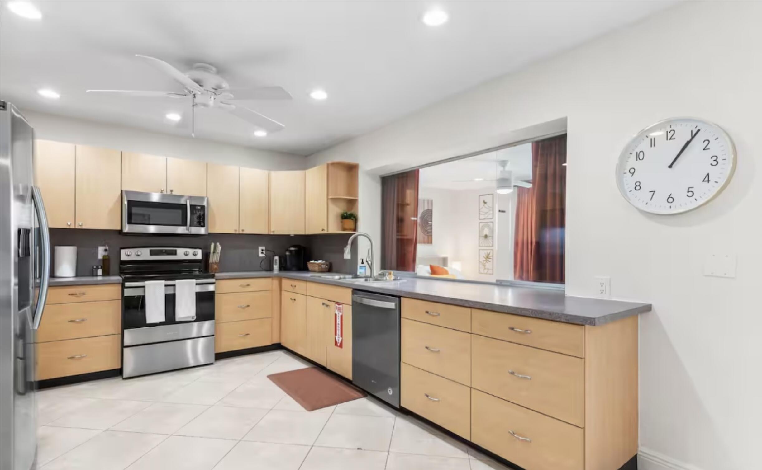 PALM-AIRE VILLAGE 2ND SEC - Residential Lease