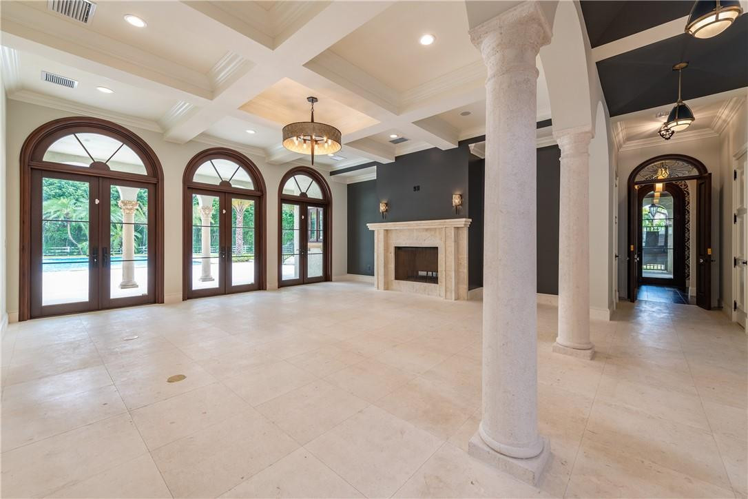 SUNSHINE RANCHES - Residential