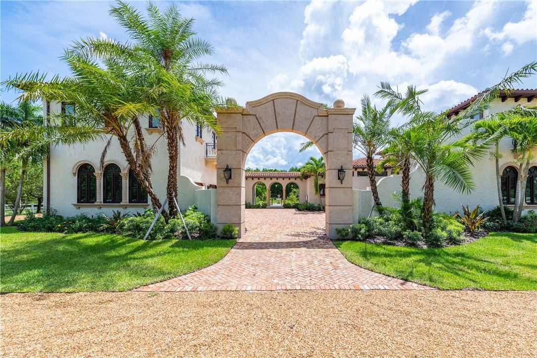 SUNSHINE RANCHES - Residential