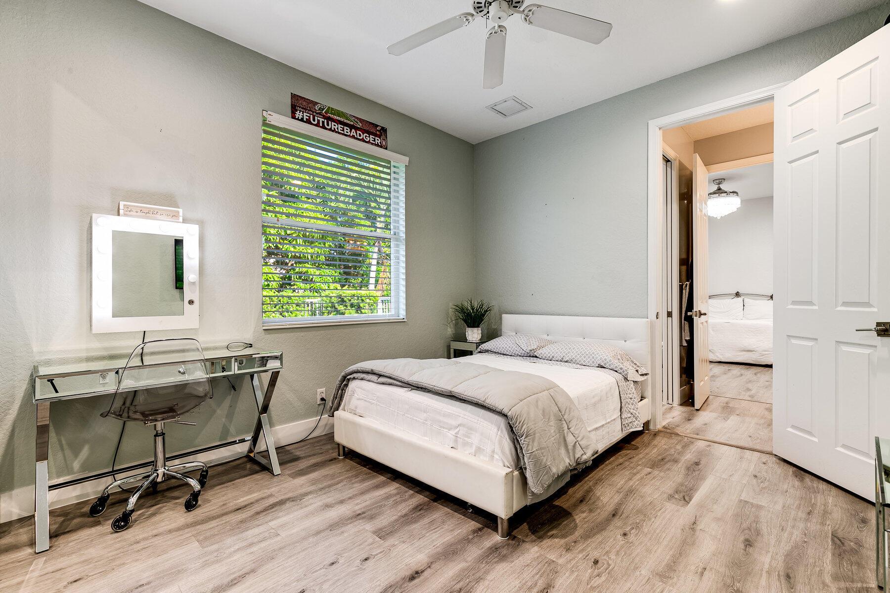 ISLES AT WELLINGTON 8 - Residential Lease