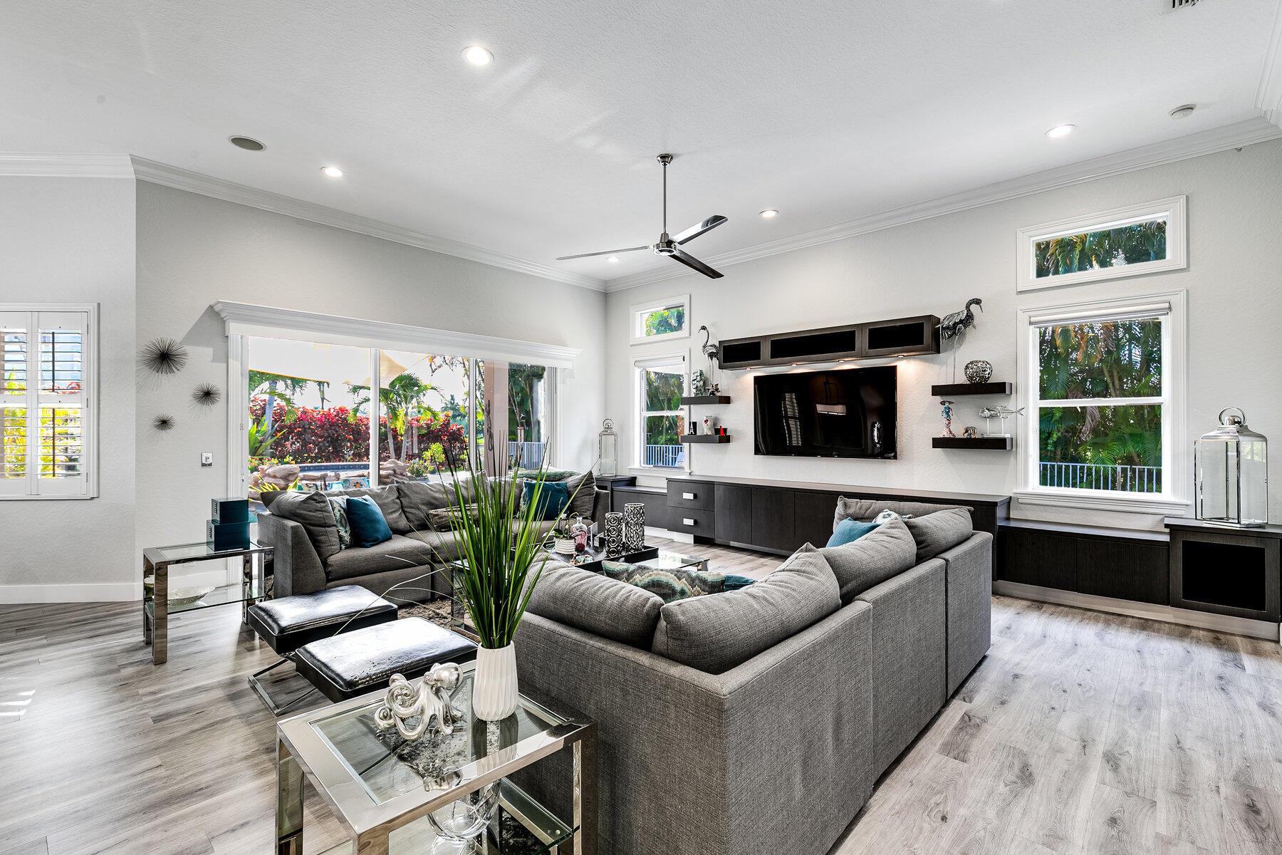 ISLES AT WELLINGTON 8 - Residential Lease