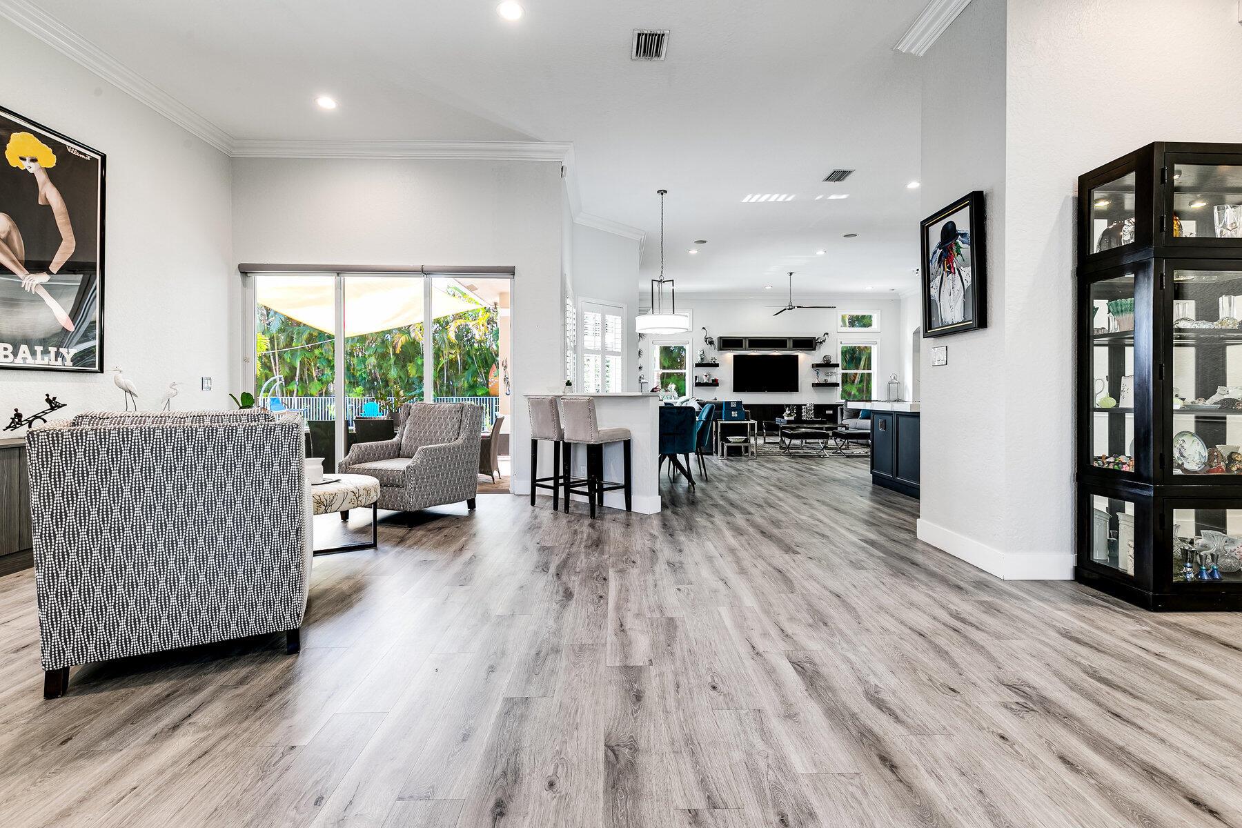 ISLES AT WELLINGTON 8 - Residential Lease