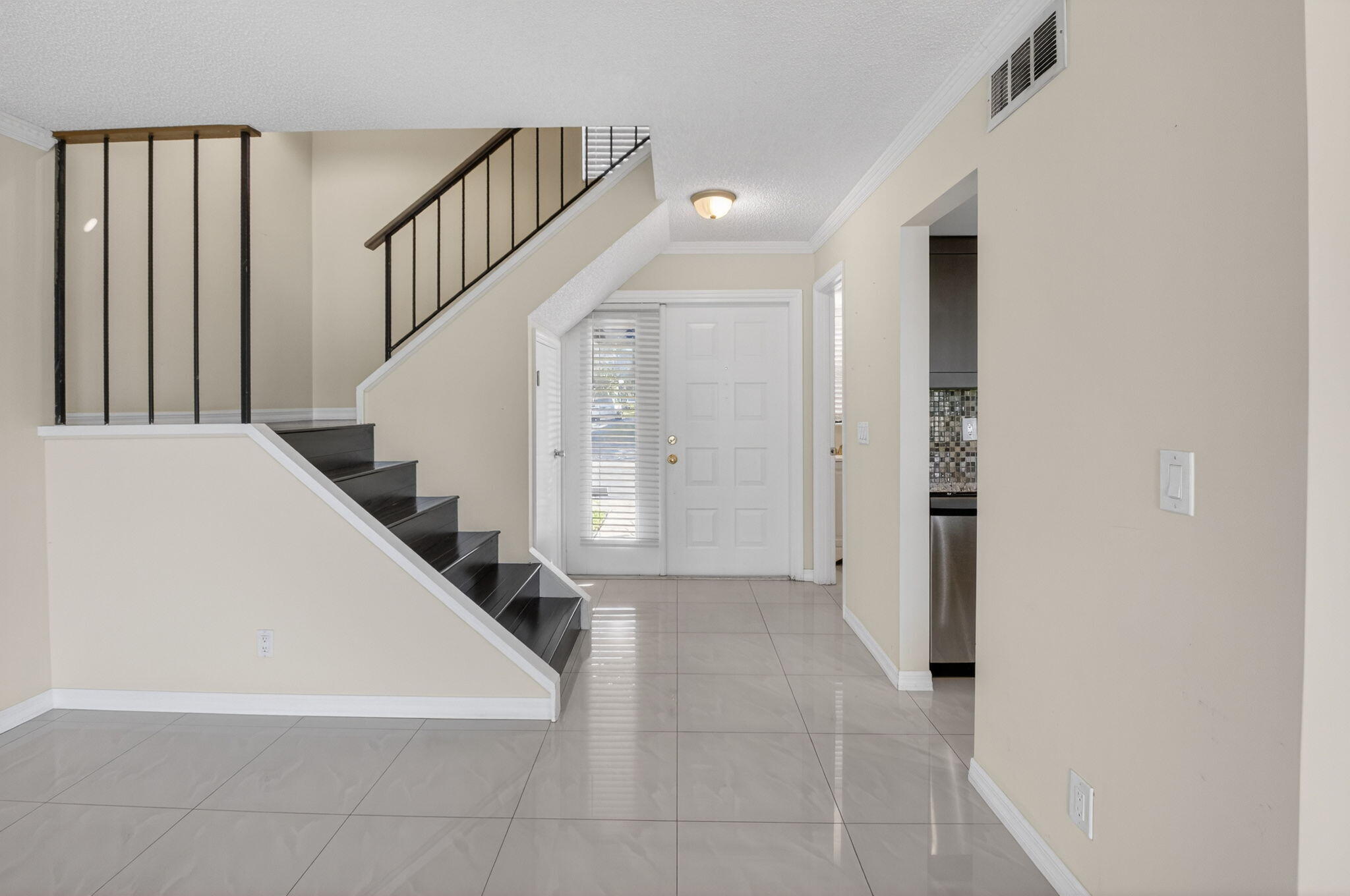 7200 NW 2nd Avenue 162