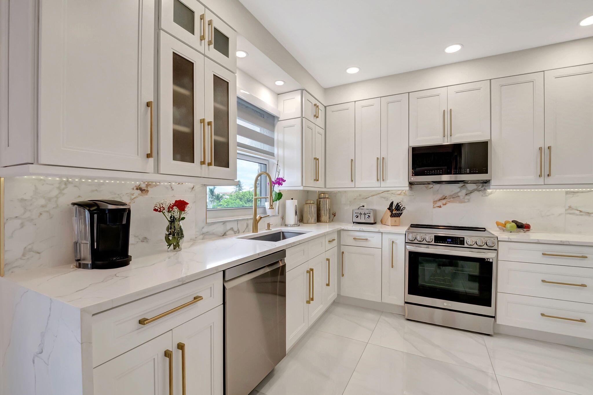 BERMUDA HIGH WEST ONE AND TWO CONDO - Residential