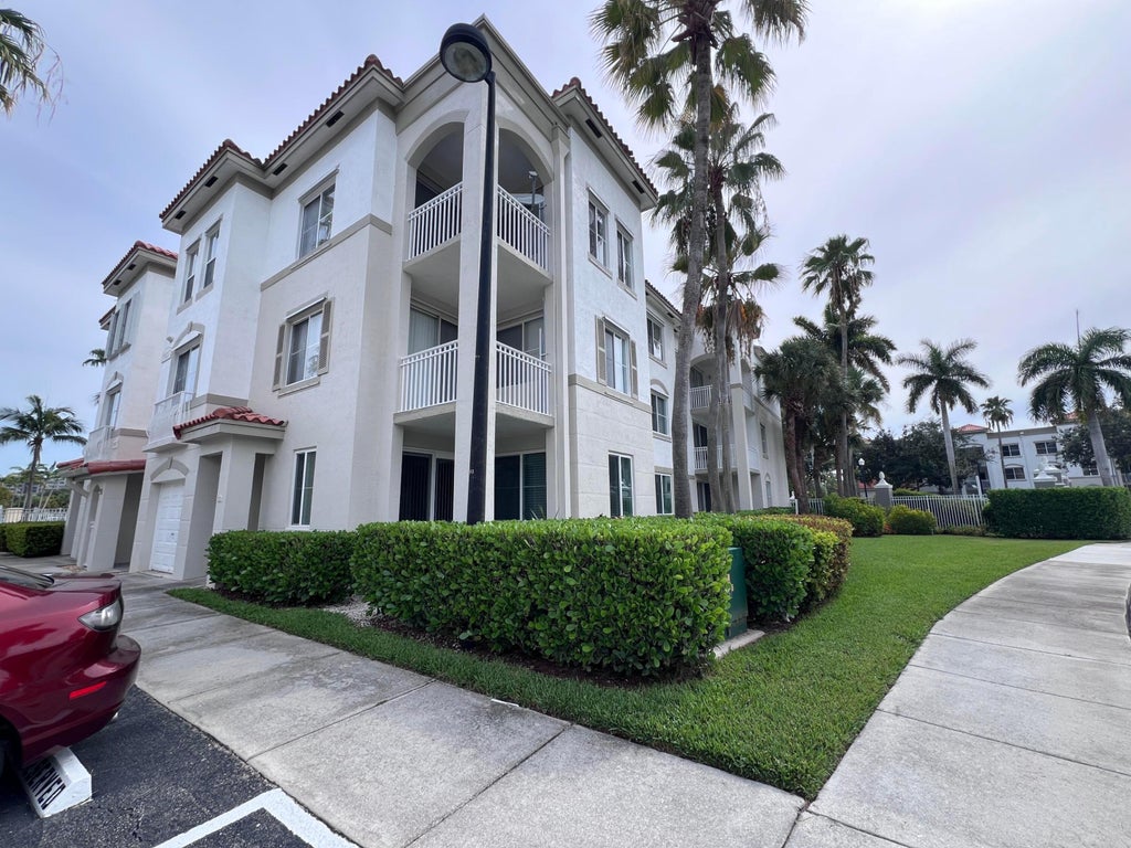 Photo of 11037 LEGACY Boulevard #204, Palm Beach Gardens, FL 33410 (MLS # B26058509)
