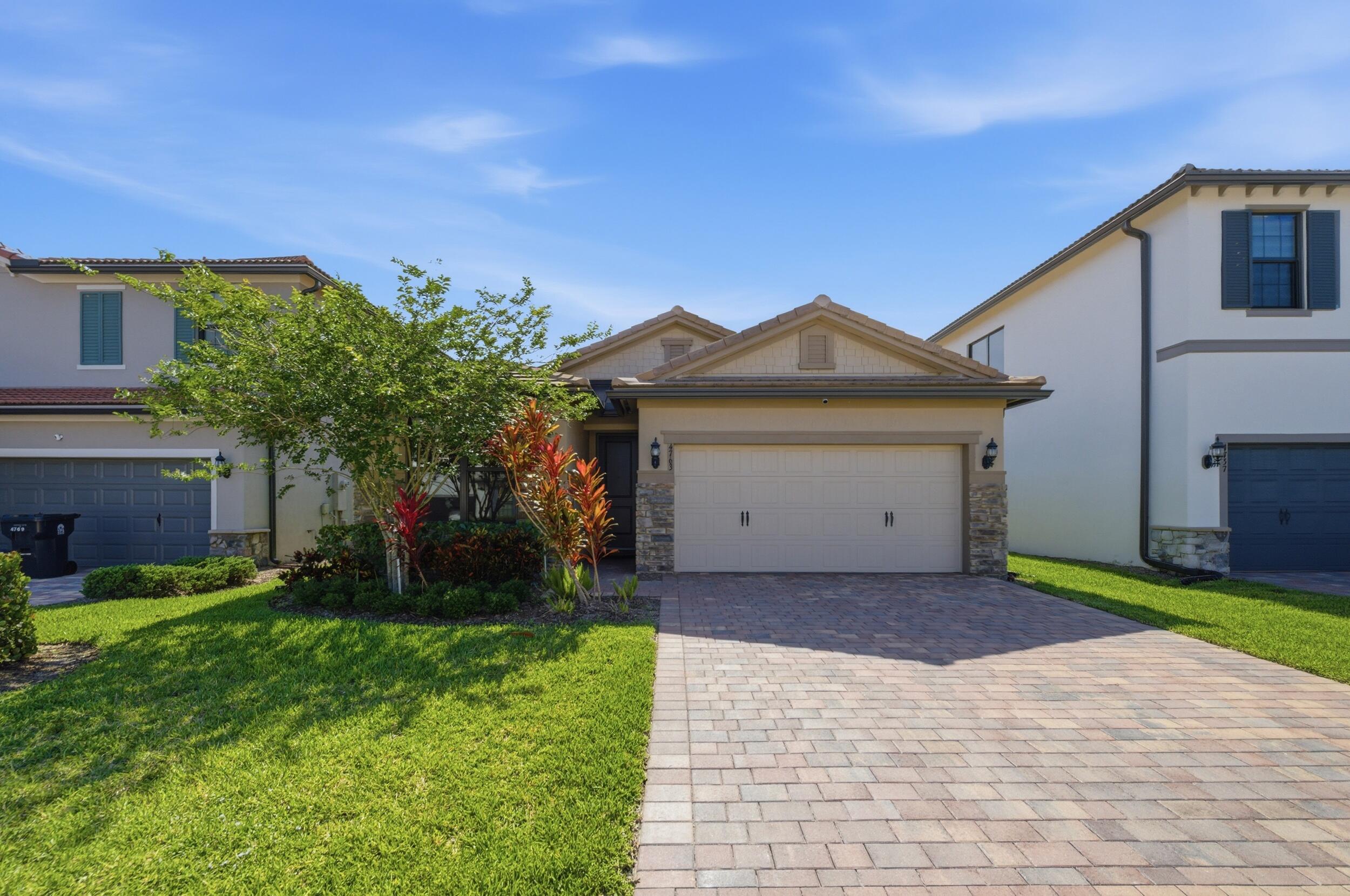 4763 Roldan Court