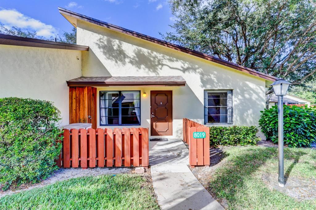 Photo of 8019 SE Villa Circle #2713, Hobe Sound, FL 33455 (MLS # R10759474)