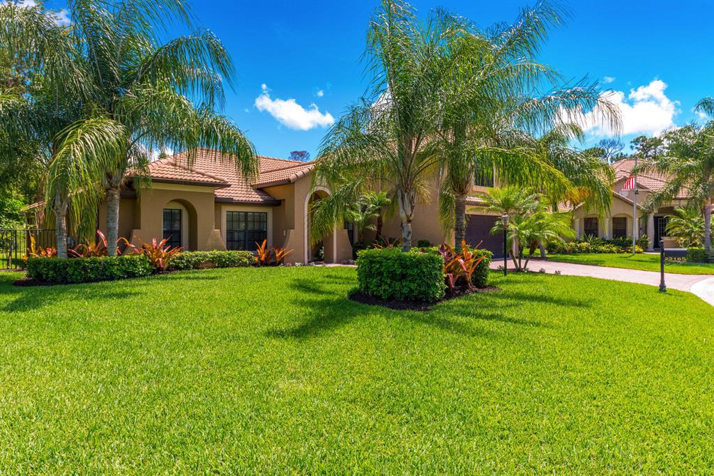 FALLS OF JENSEN BEACH - Residential