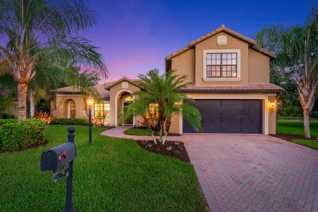 FALLS OF JENSEN BEACH - Residential