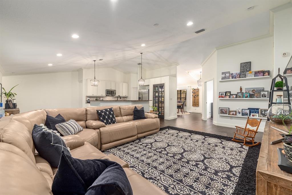 FALLS OF JENSEN BEACH - Residential