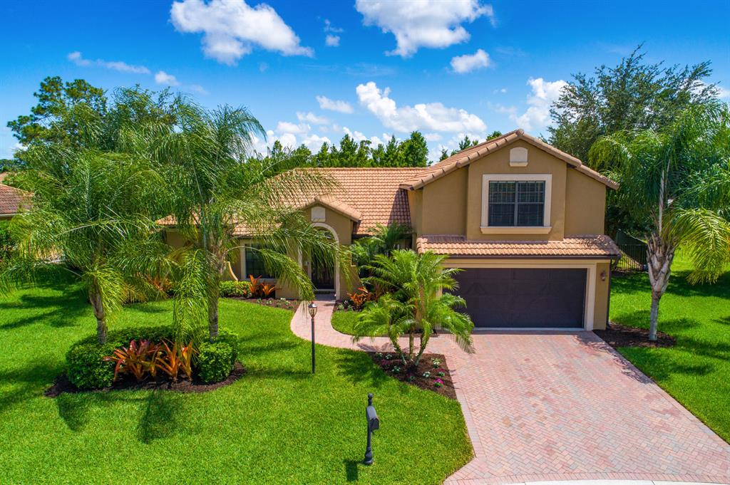 FALLS OF JENSEN BEACH - Residential