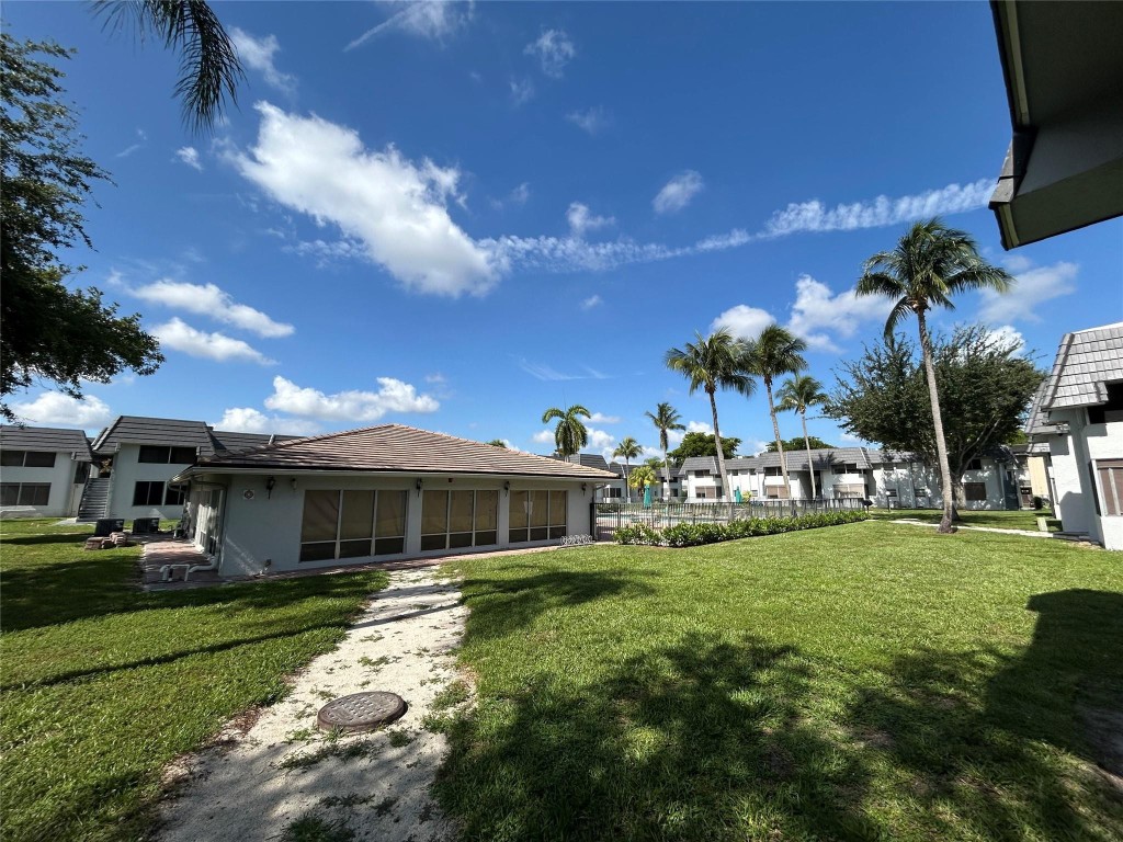 CORAL PINE 1 - Residential