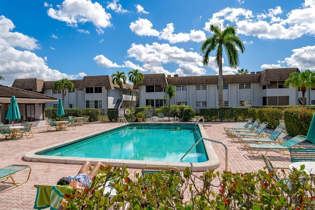 CORAL PINE 1 - Residential