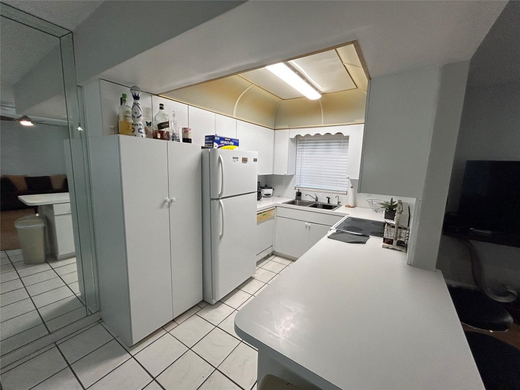 CORAL PINE 1 - Residential