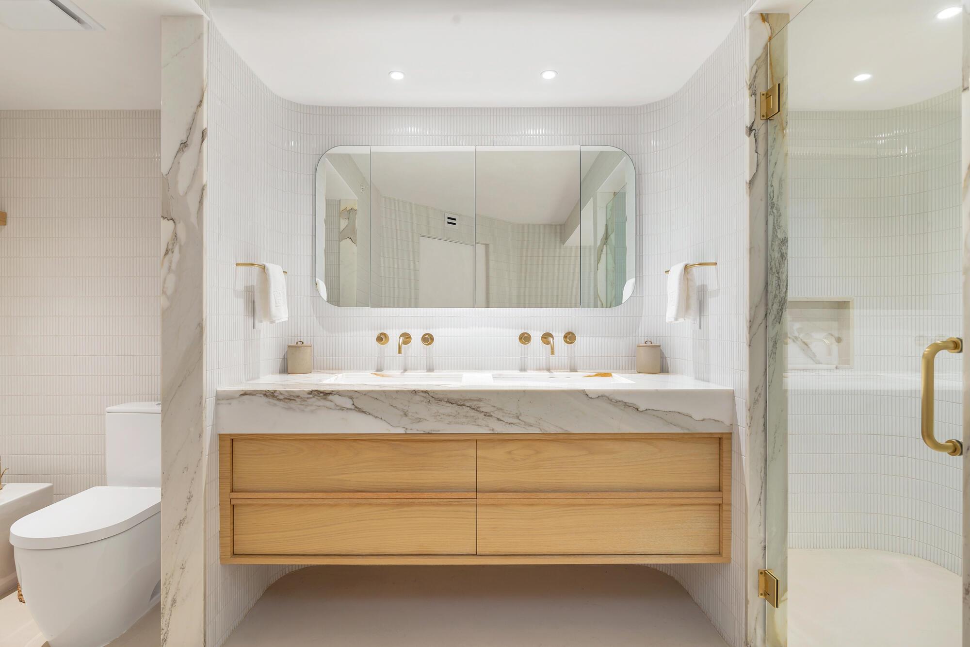 ENCLAVE OF PALM BEACH CON - Residential
