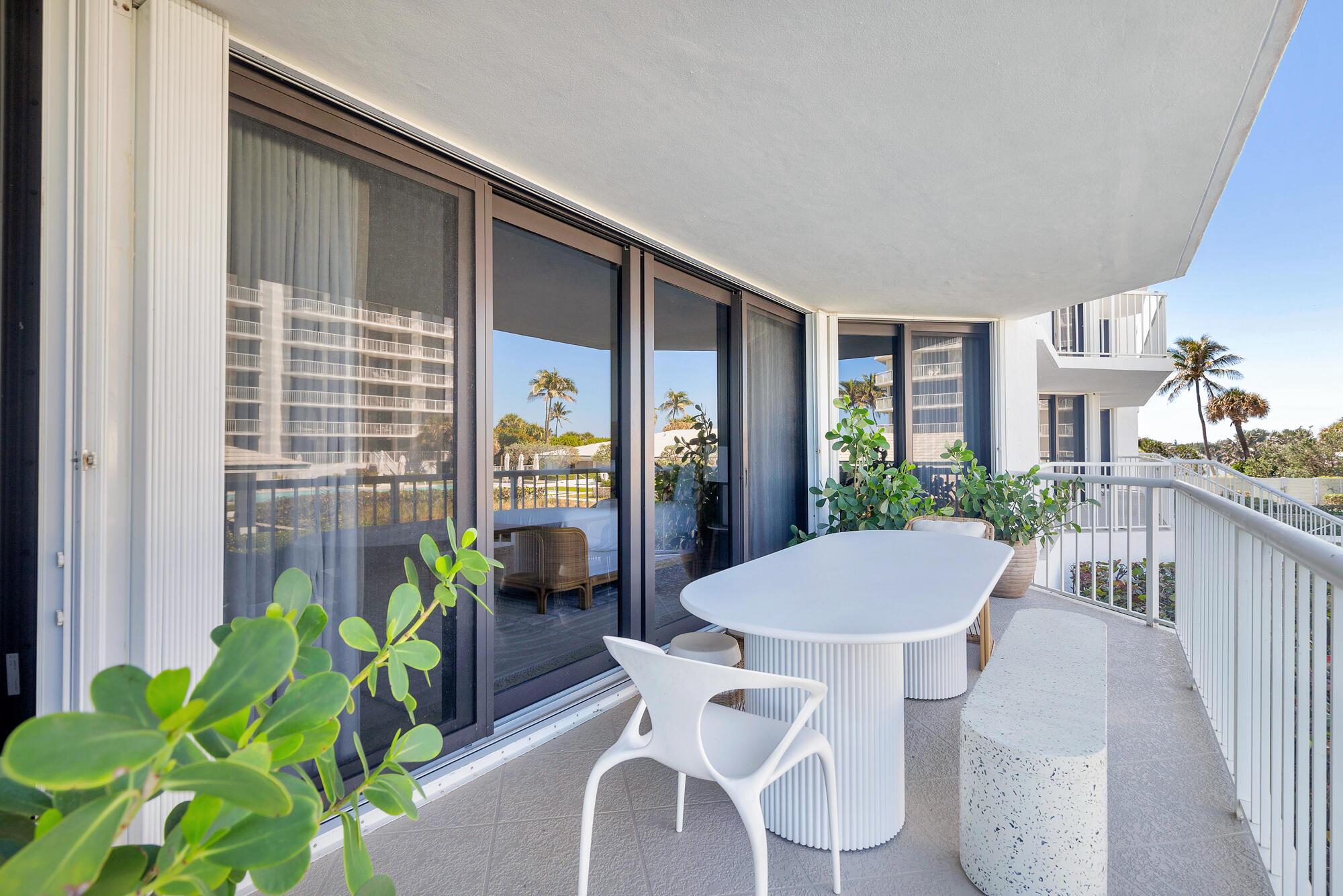 ENCLAVE OF PALM BEACH CON - Residential