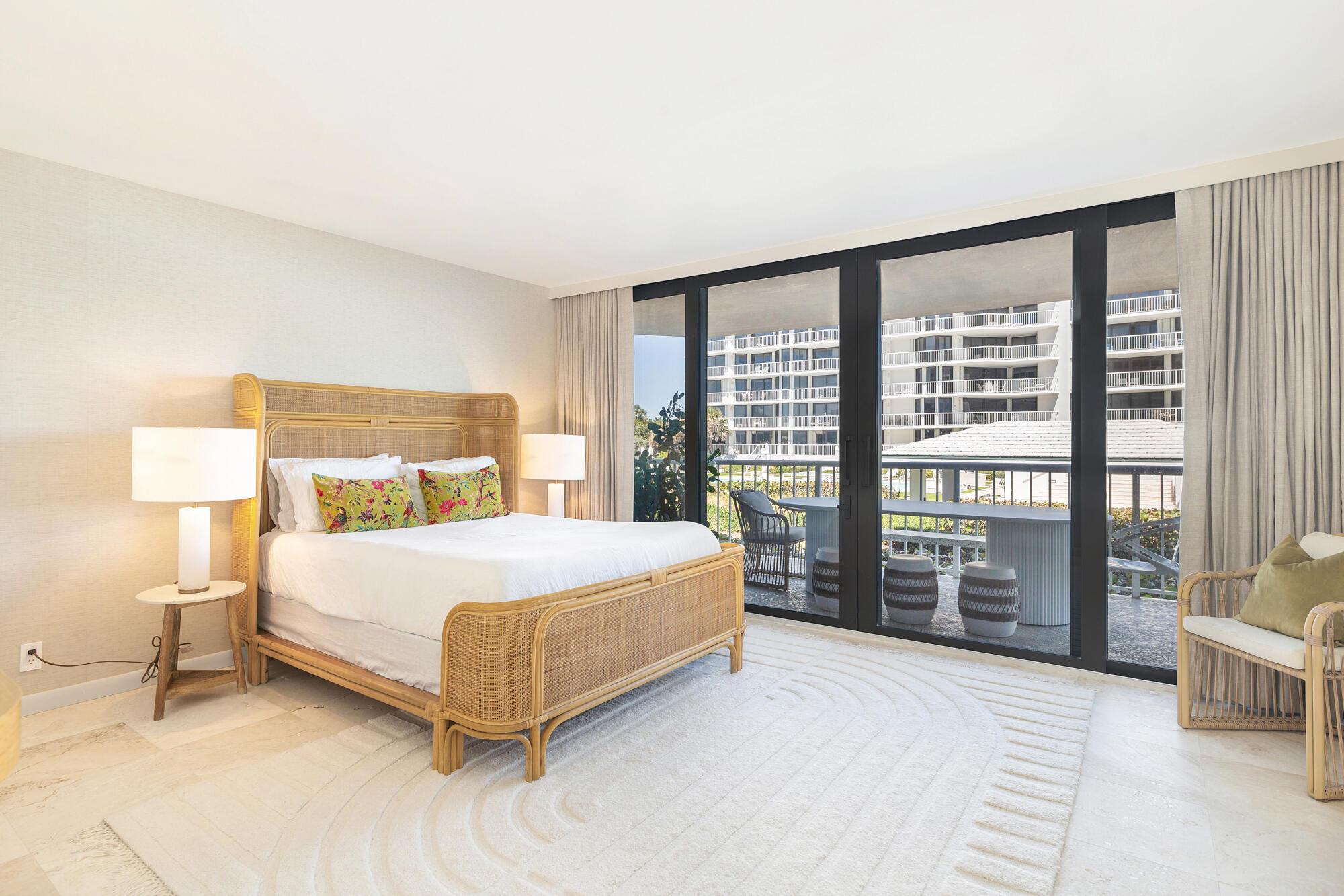 ENCLAVE OF PALM BEACH CON - Residential