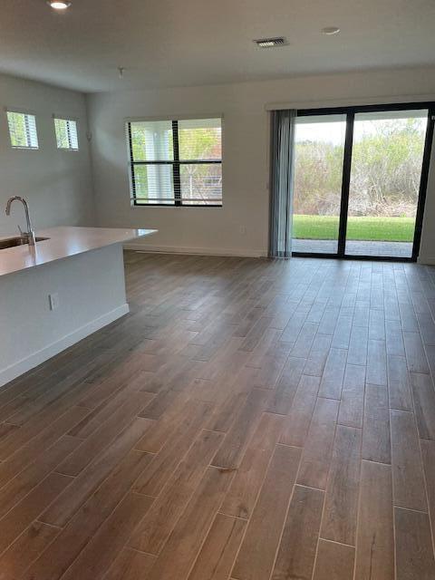 6000 SE Sky Blue Circle