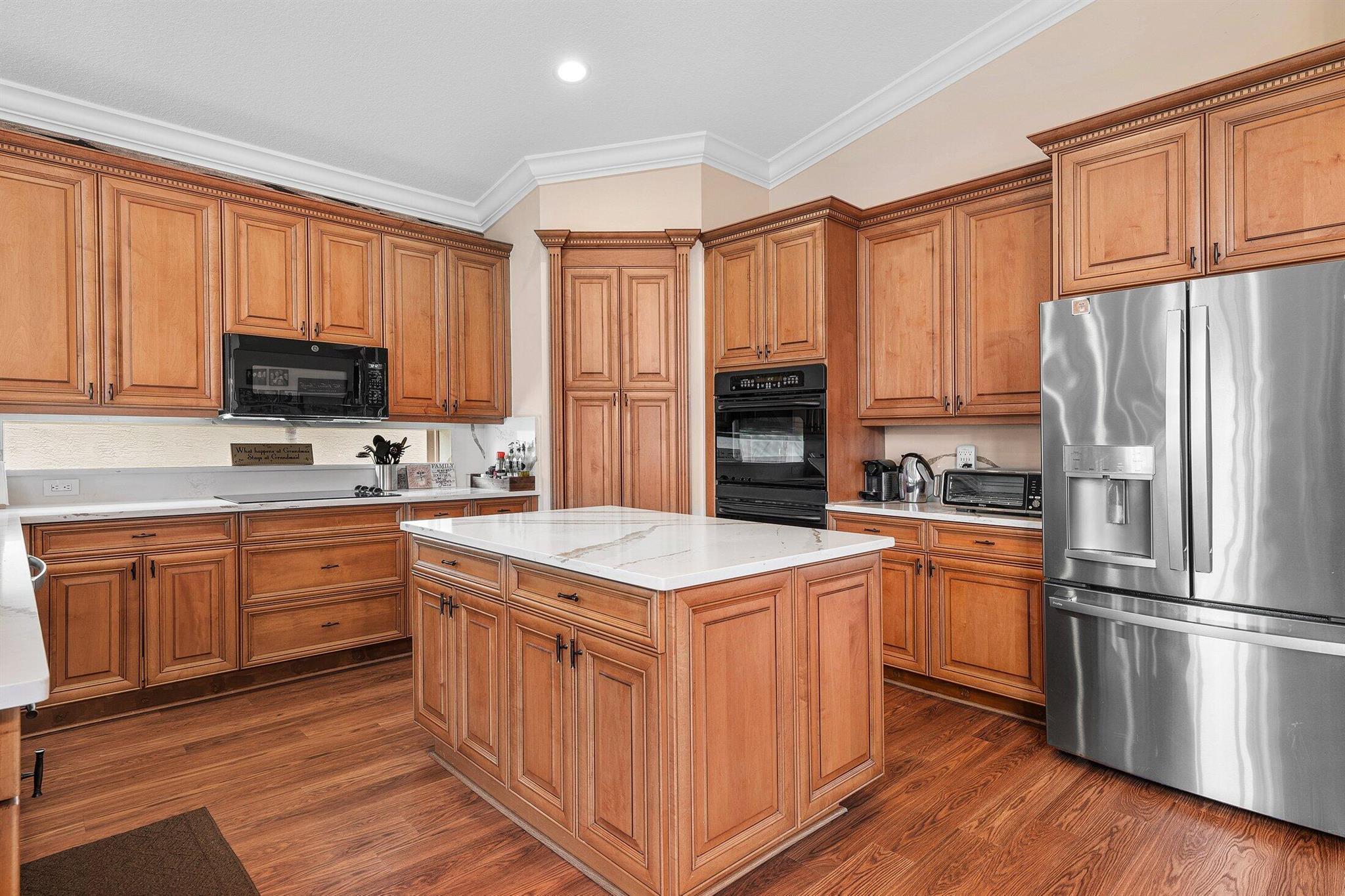 Valencia Pointe - Residential