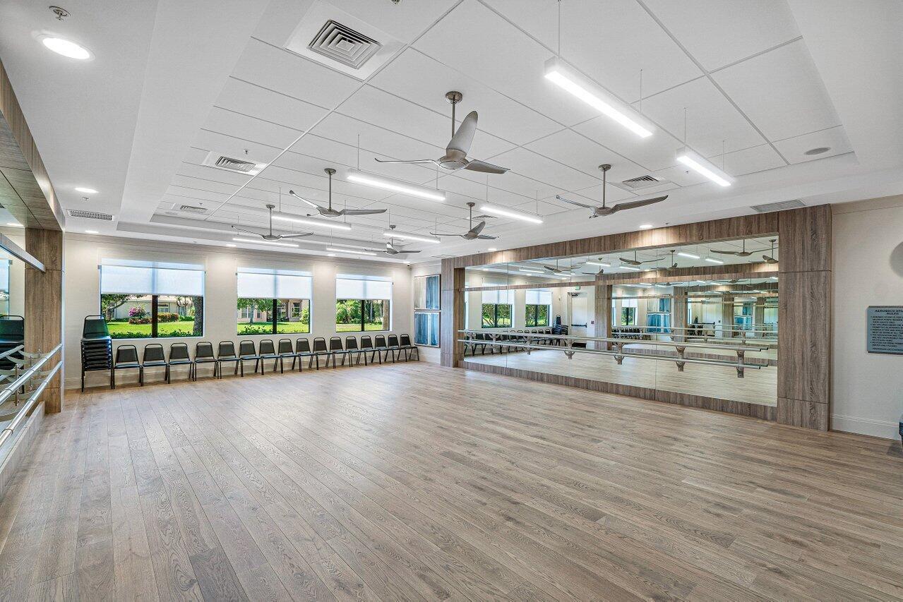 Valencia Pointe - Residential