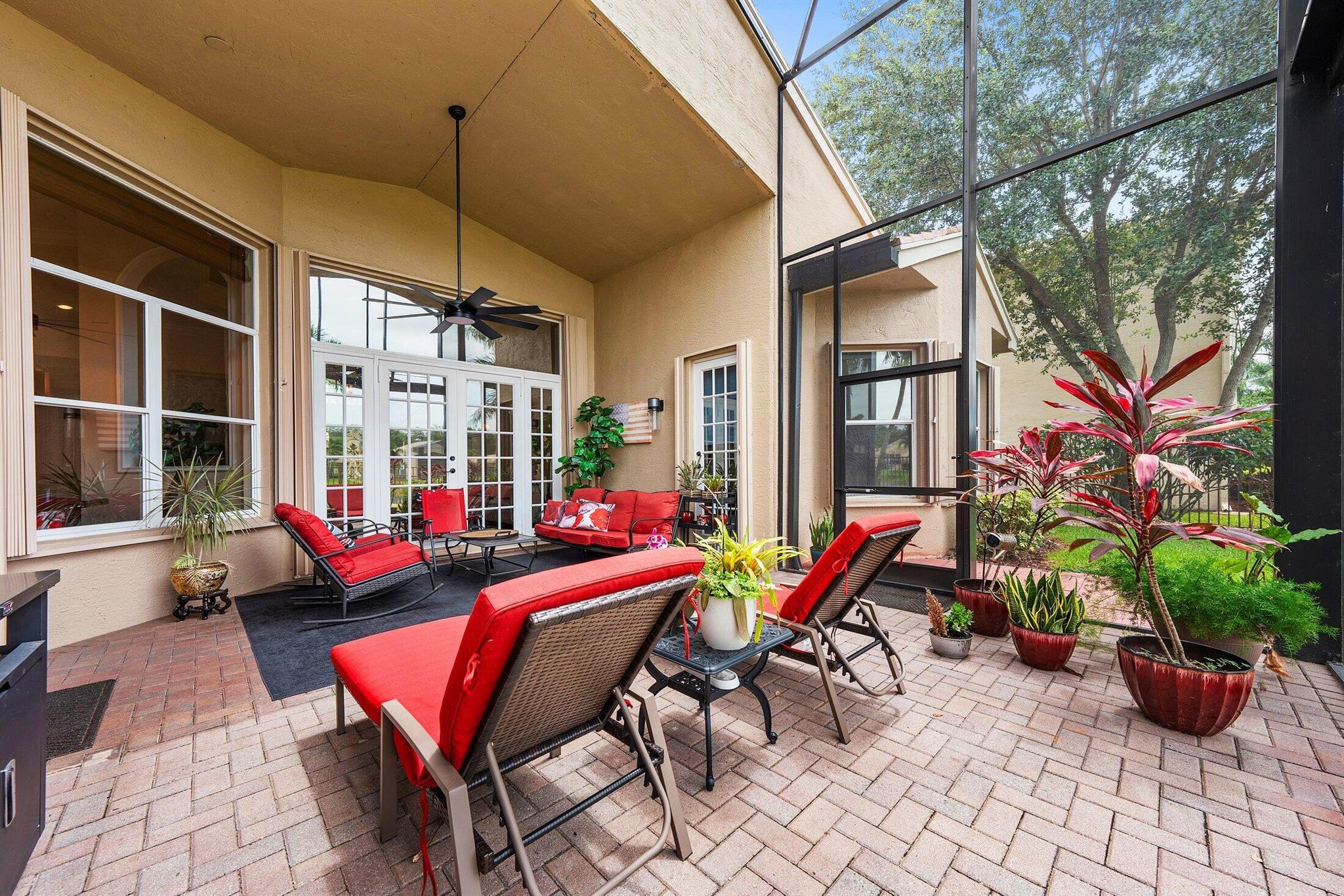 Valencia Pointe - Residential