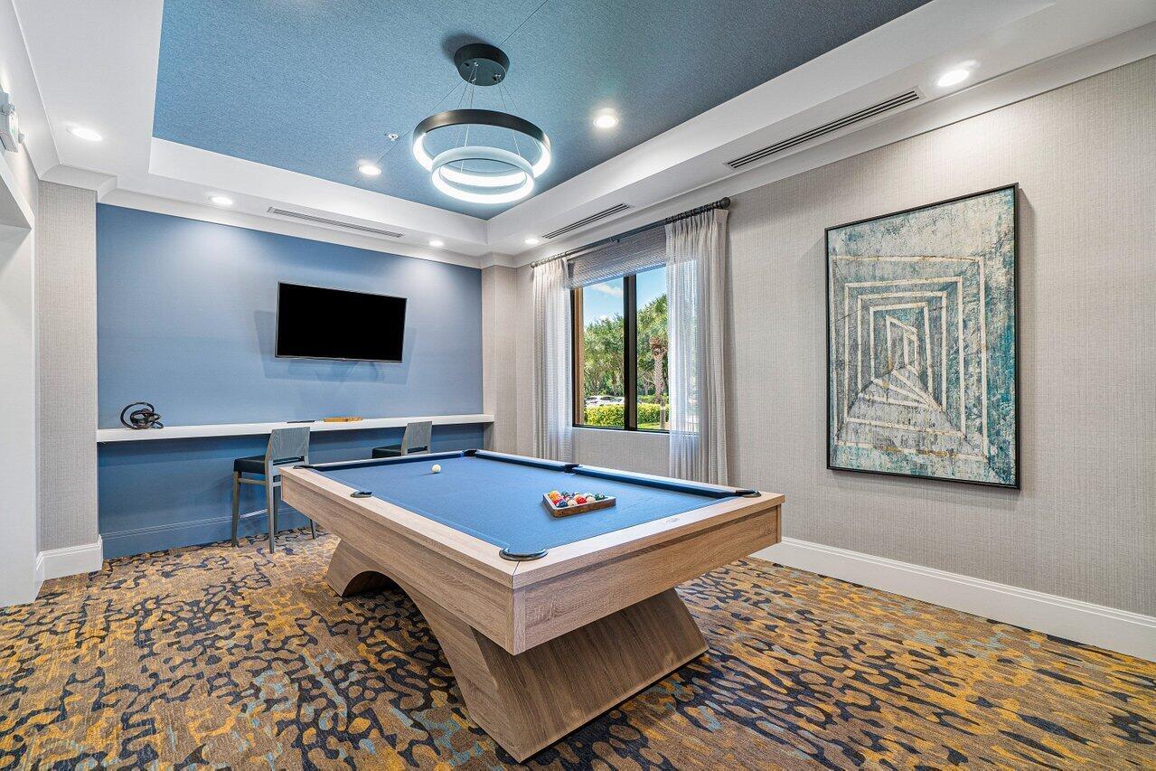 Valencia Pointe - Residential