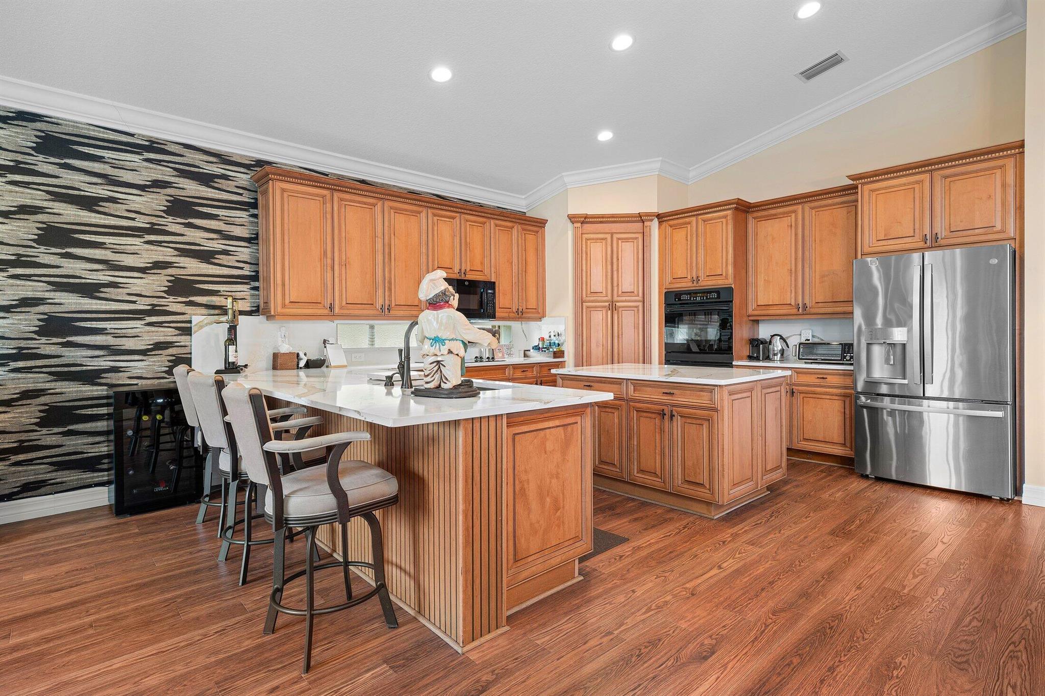 Valencia Pointe - Residential