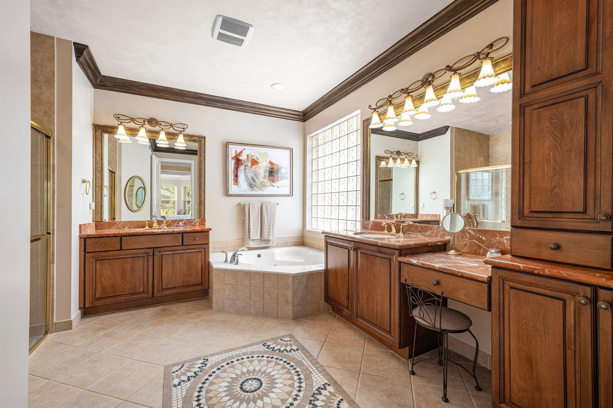 Valencia Pointe - Residential