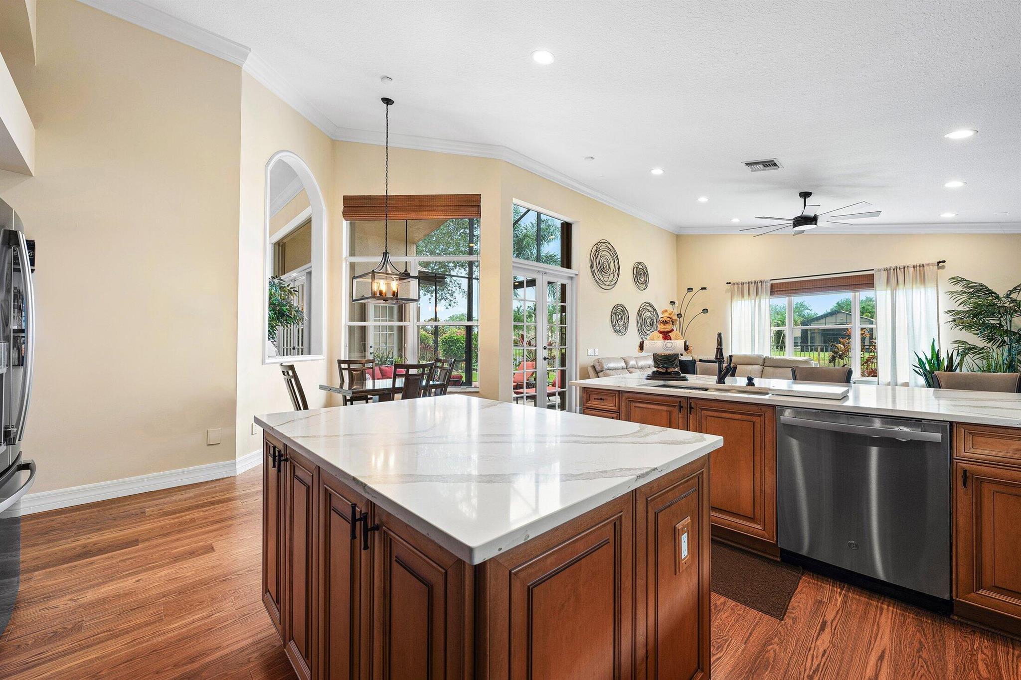 Valencia Pointe - Residential