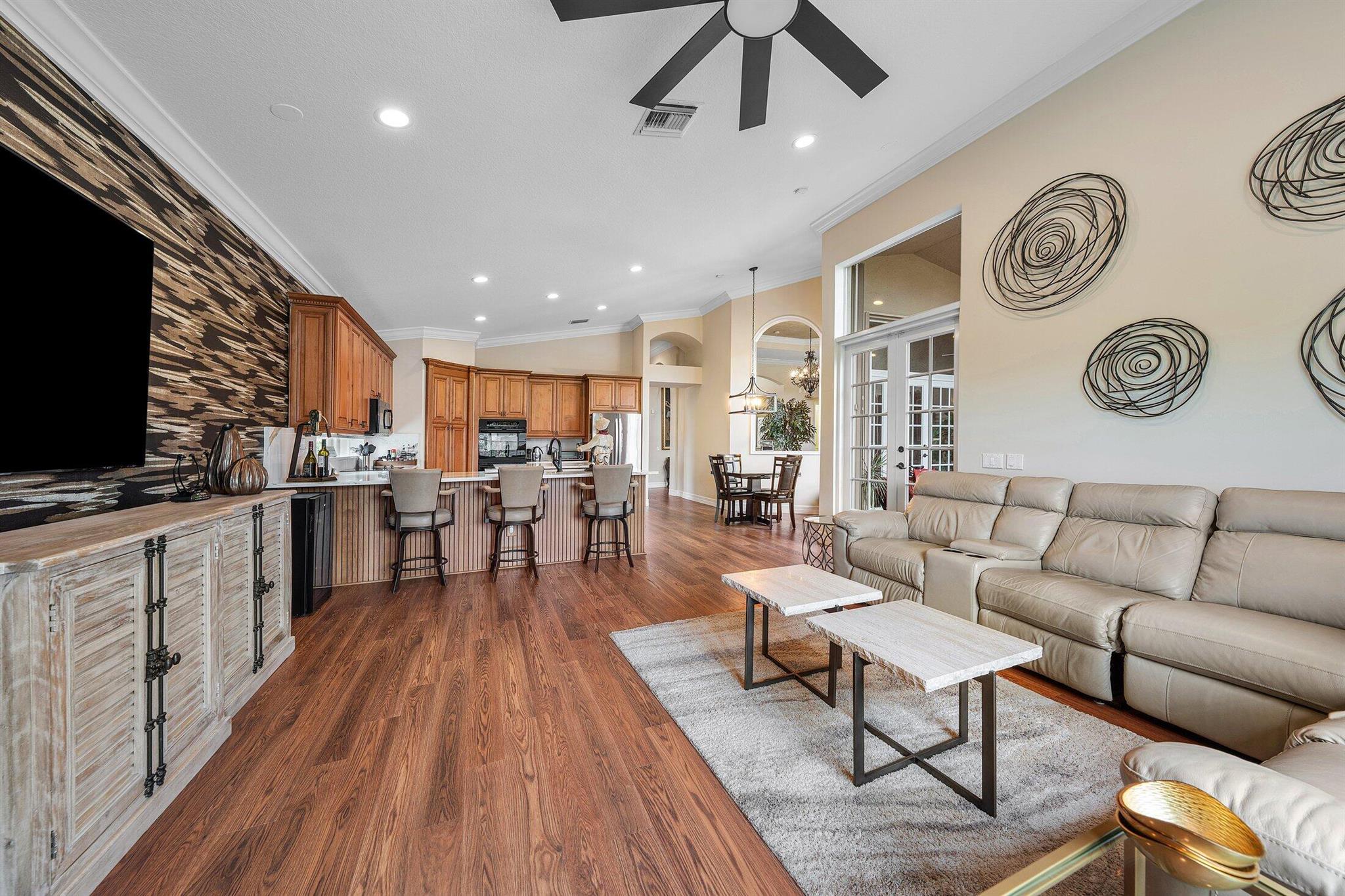 Valencia Pointe - Residential