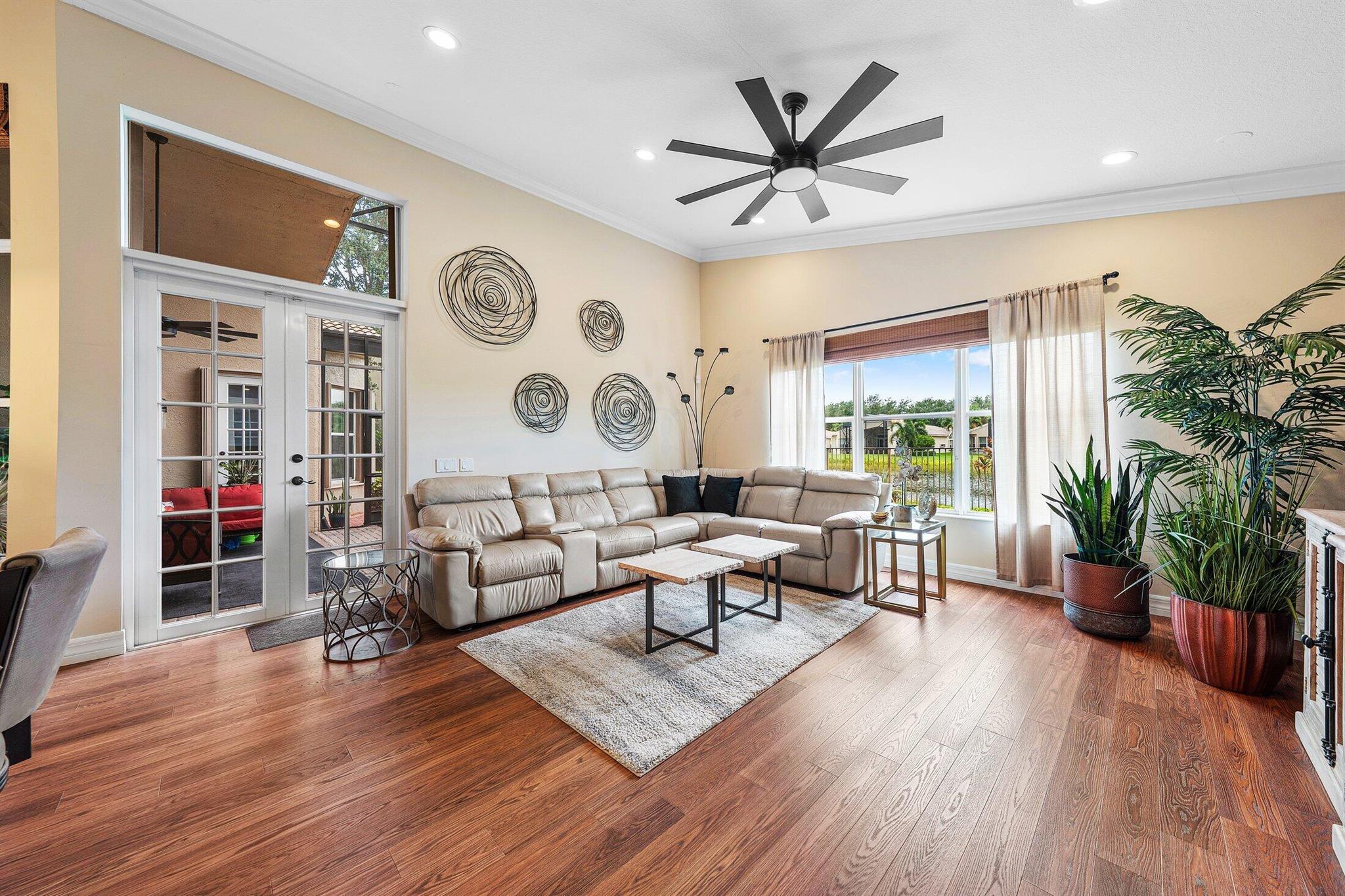 Valencia Pointe - Residential