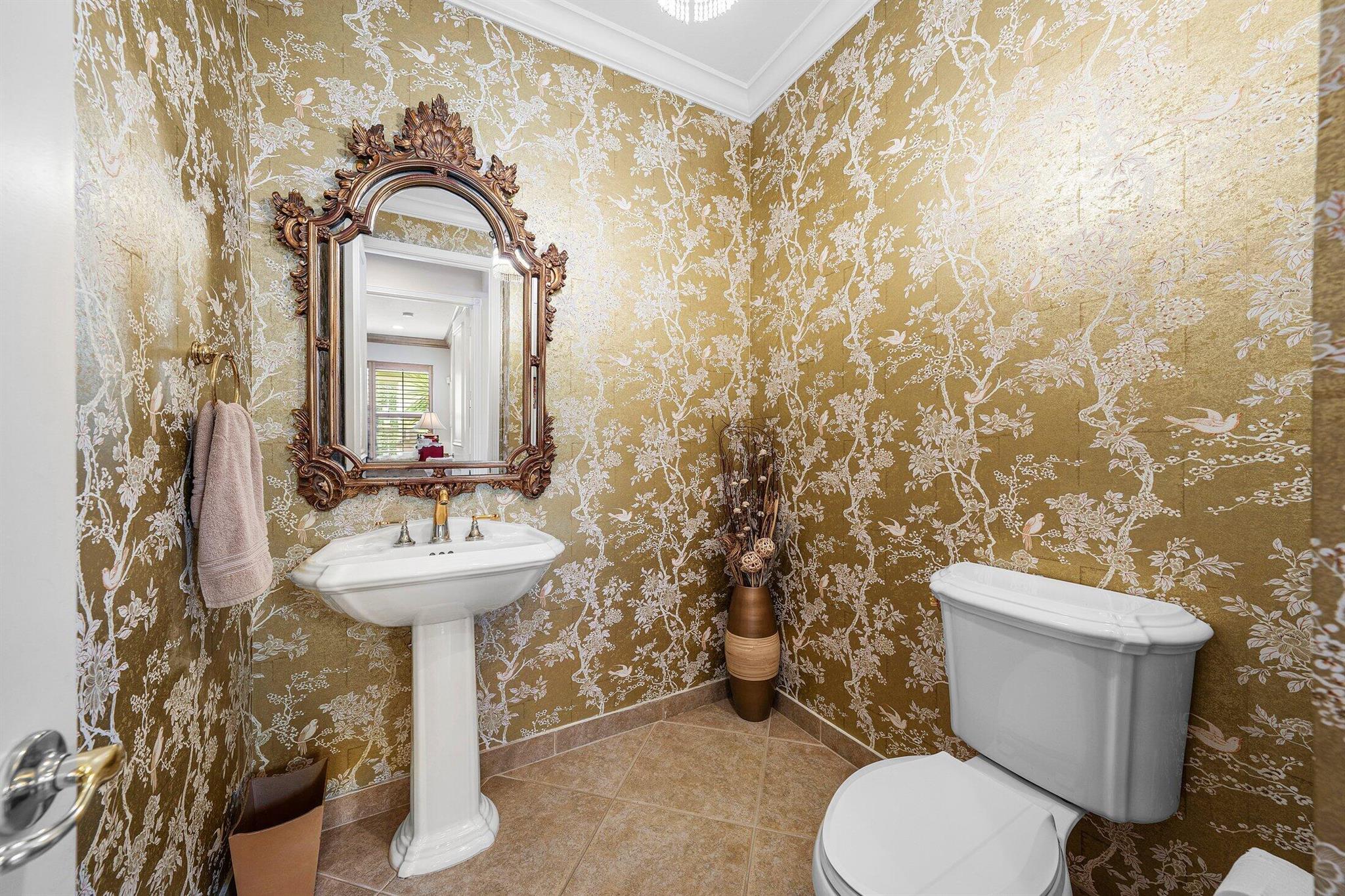 Valencia Pointe - Residential