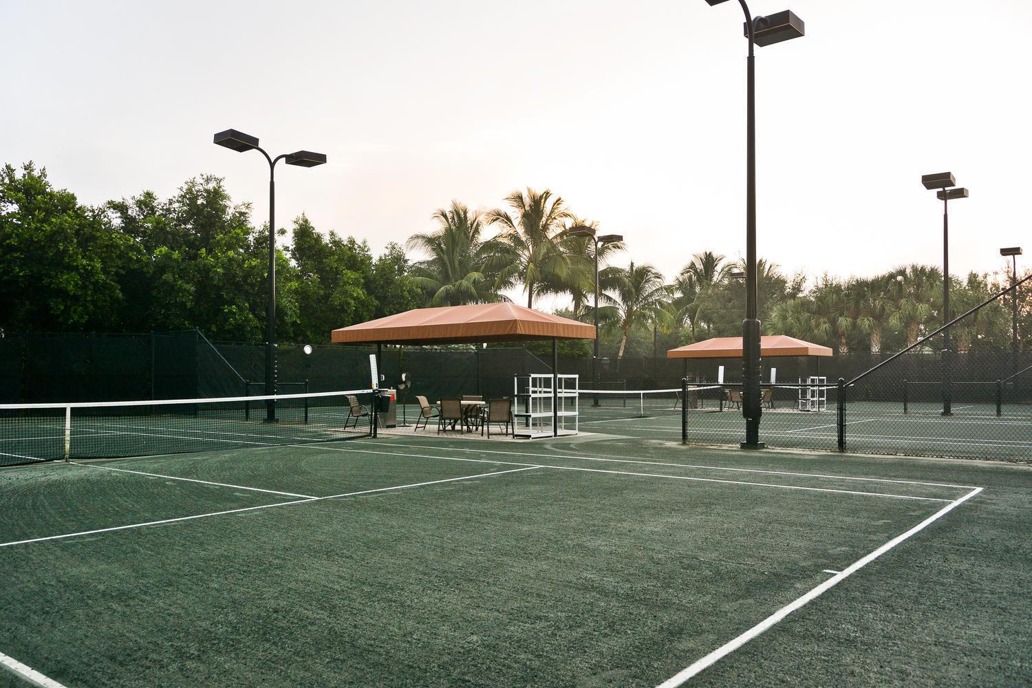 Valencia Pointe - Residential