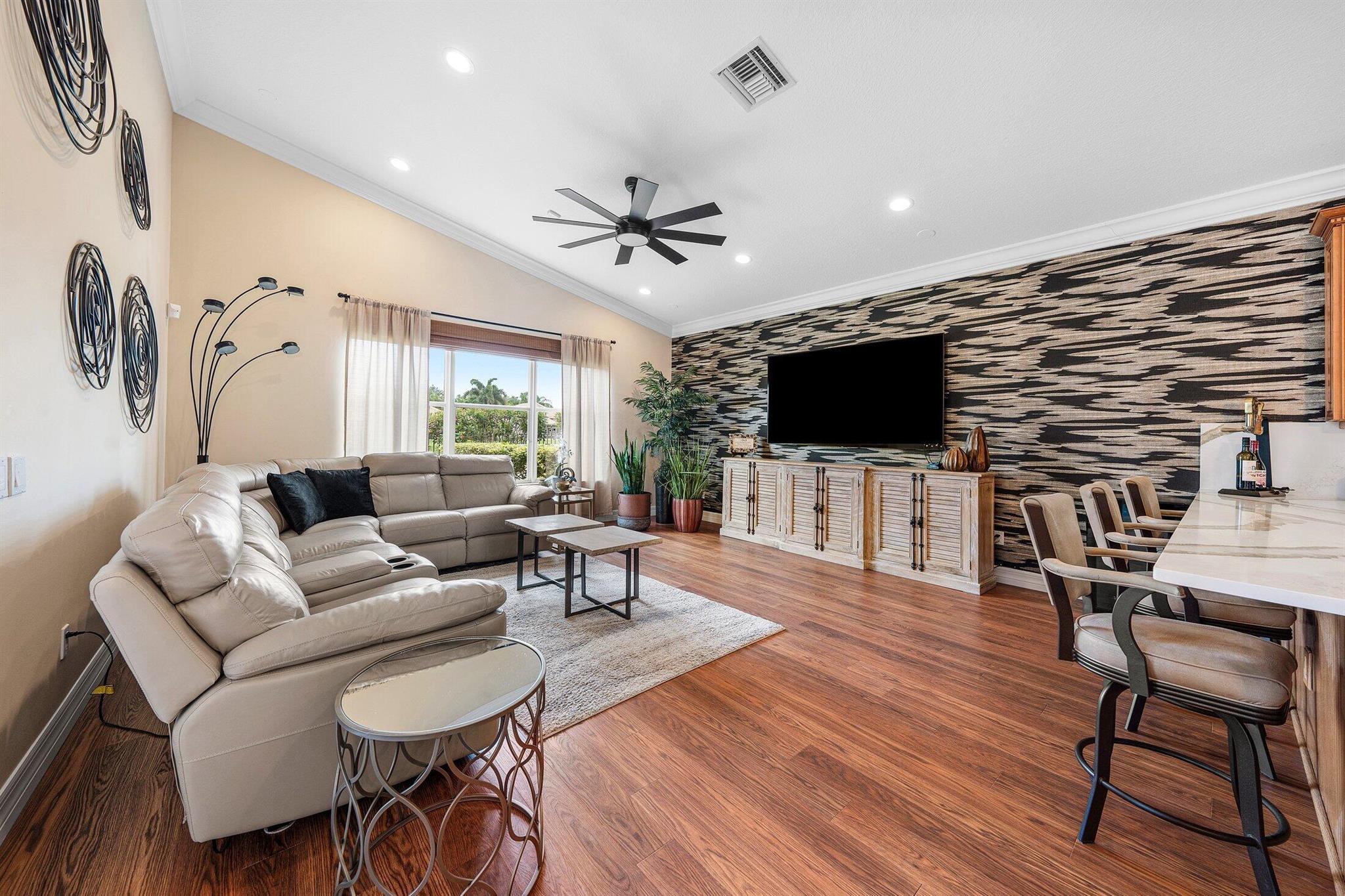 7346 Greenport Cove