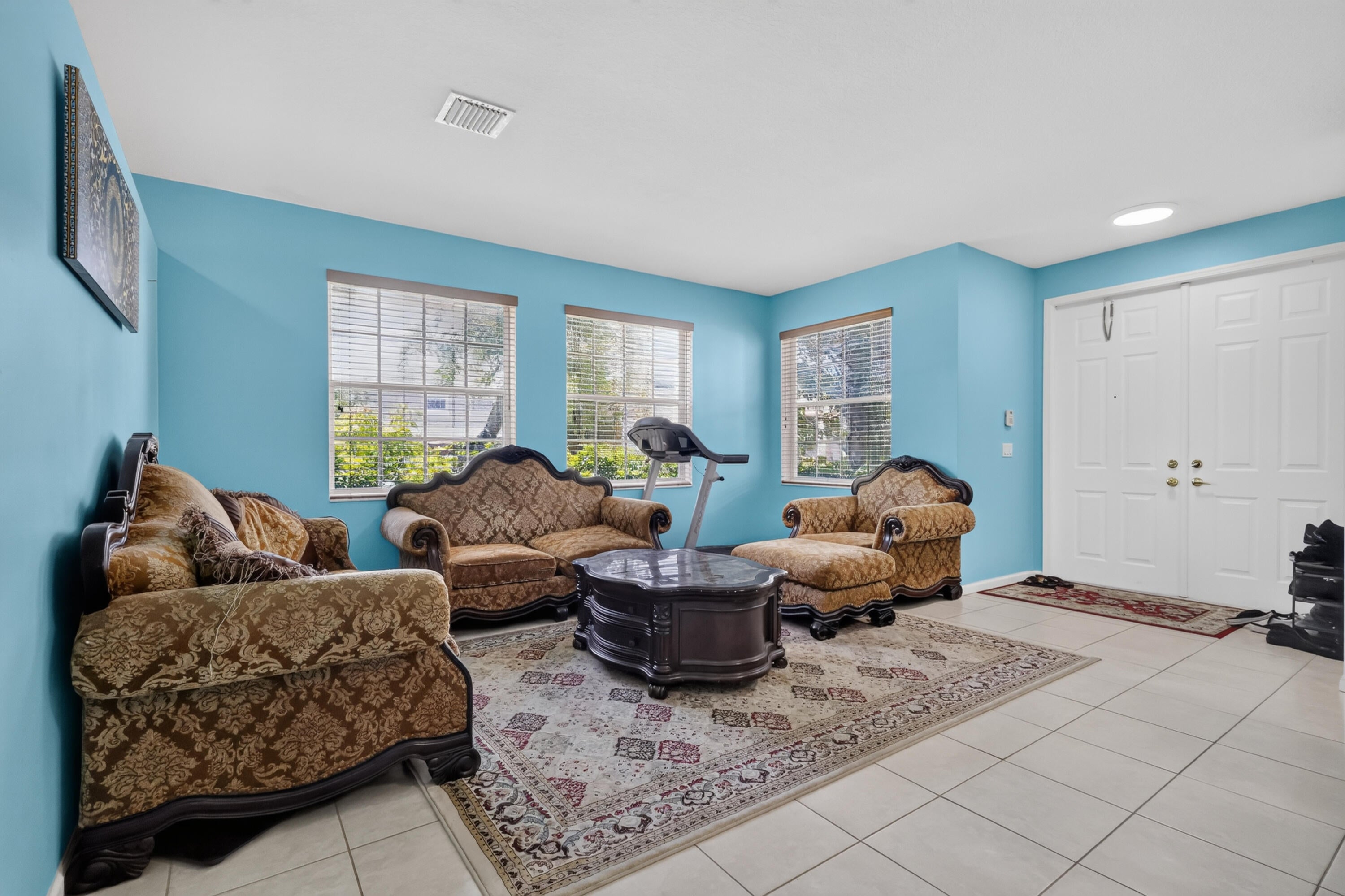 9080 Dupont Place