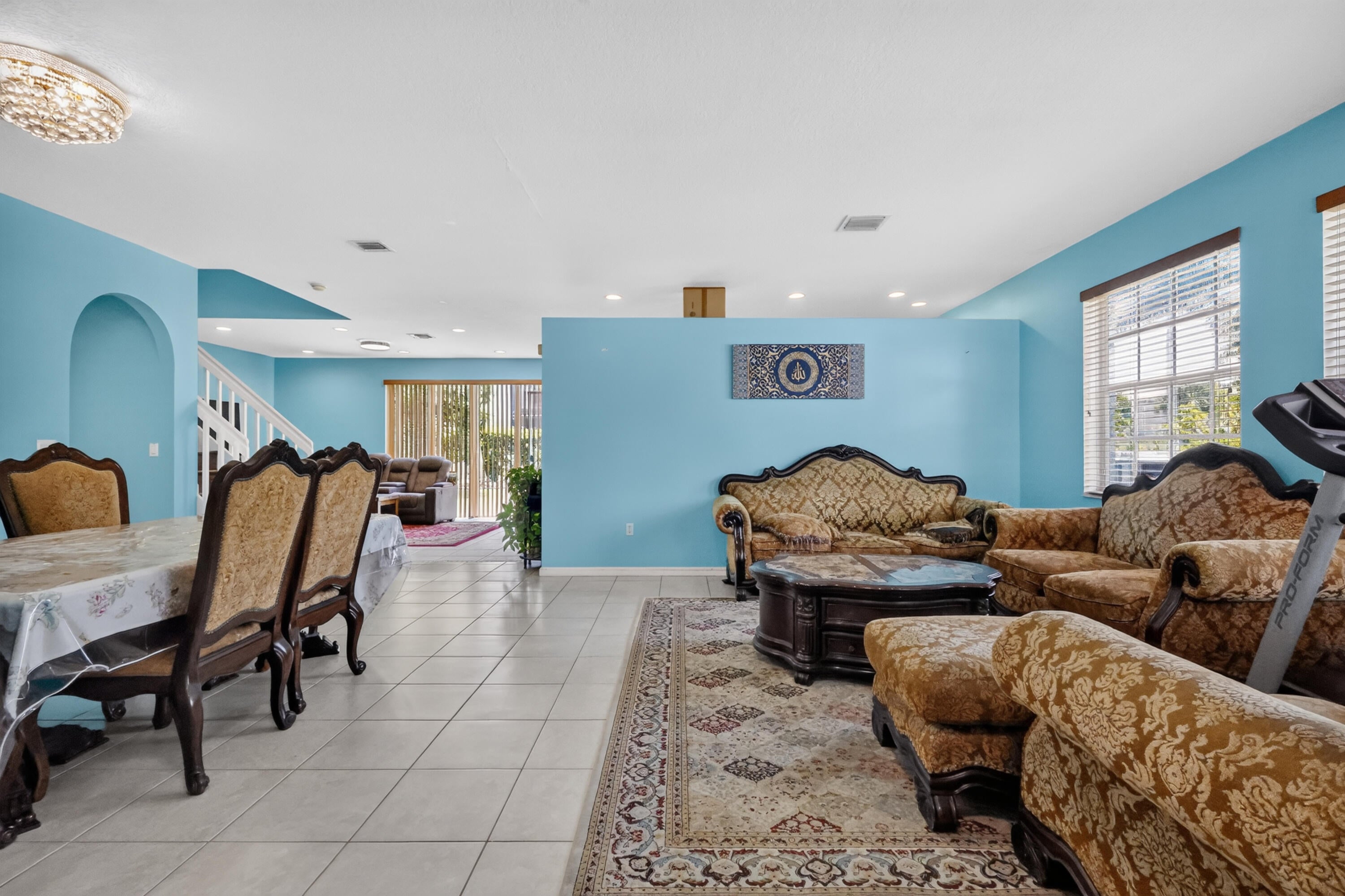 9080 Dupont Place