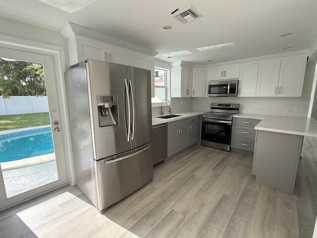 28 SW 9th Avenue