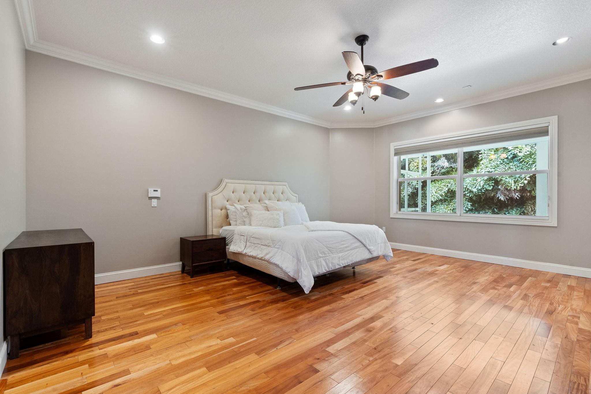 GREEN MEADOWS - Residential