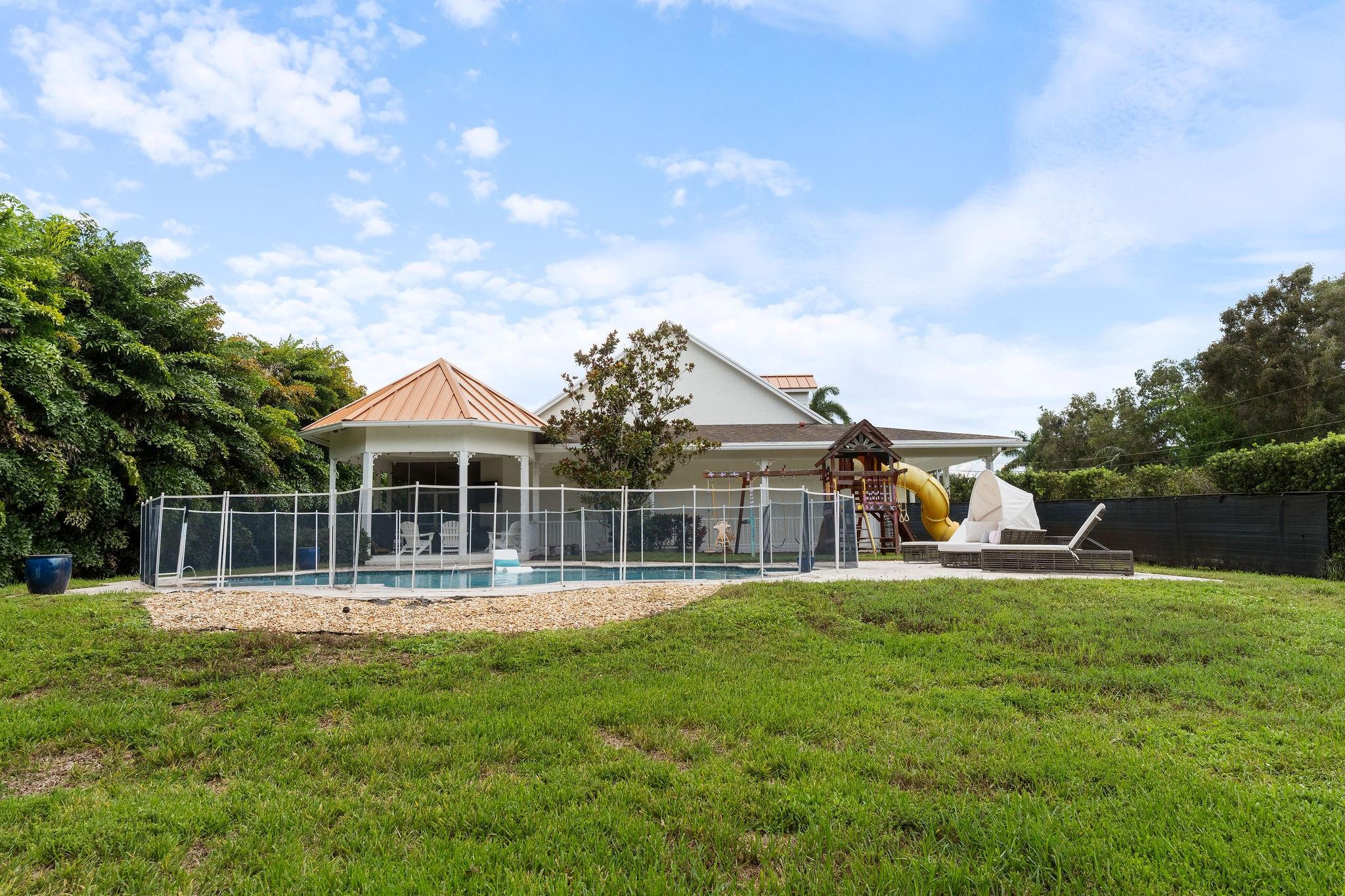 GREEN MEADOWS - Residential