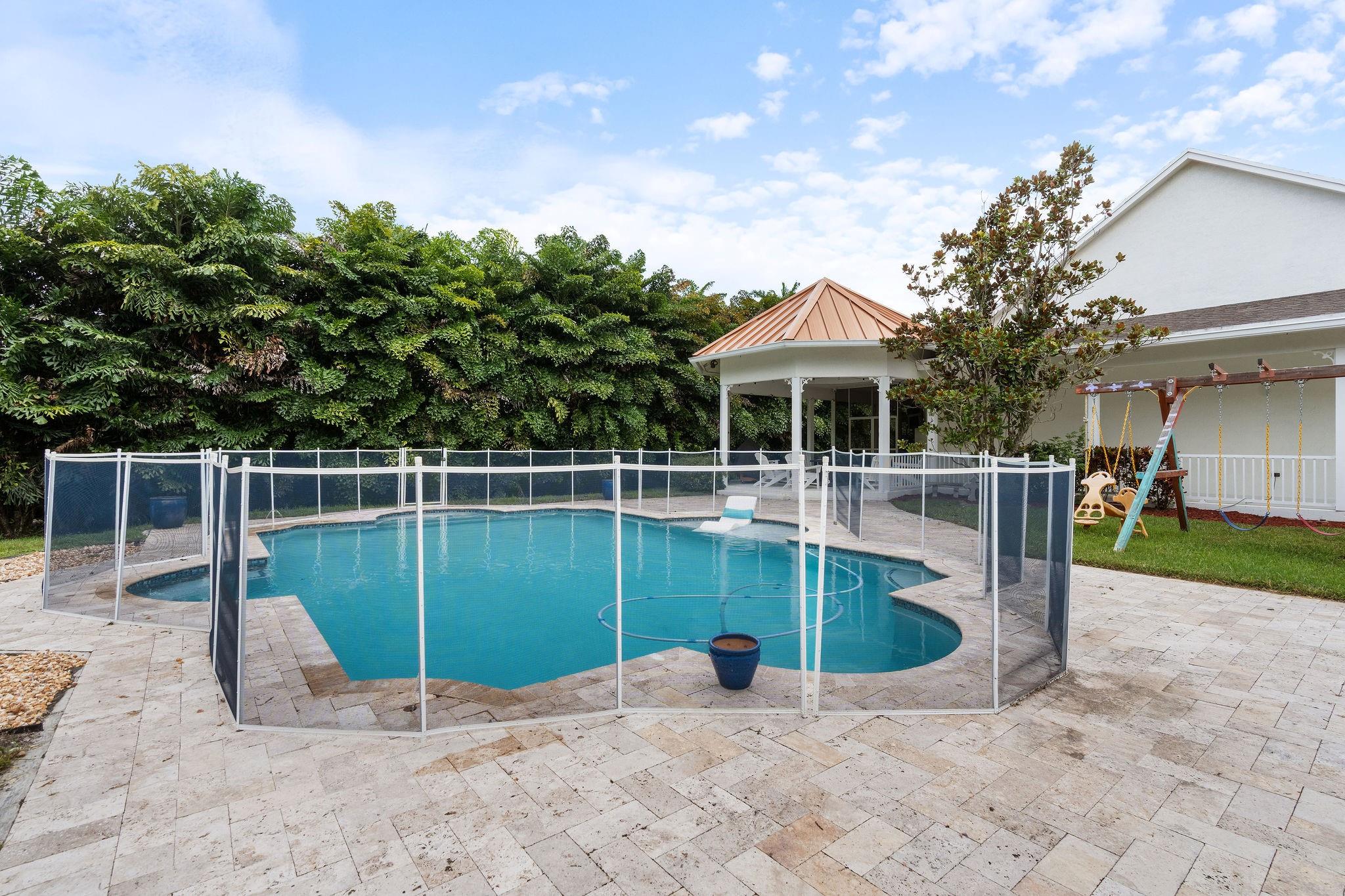 GREEN MEADOWS - Residential