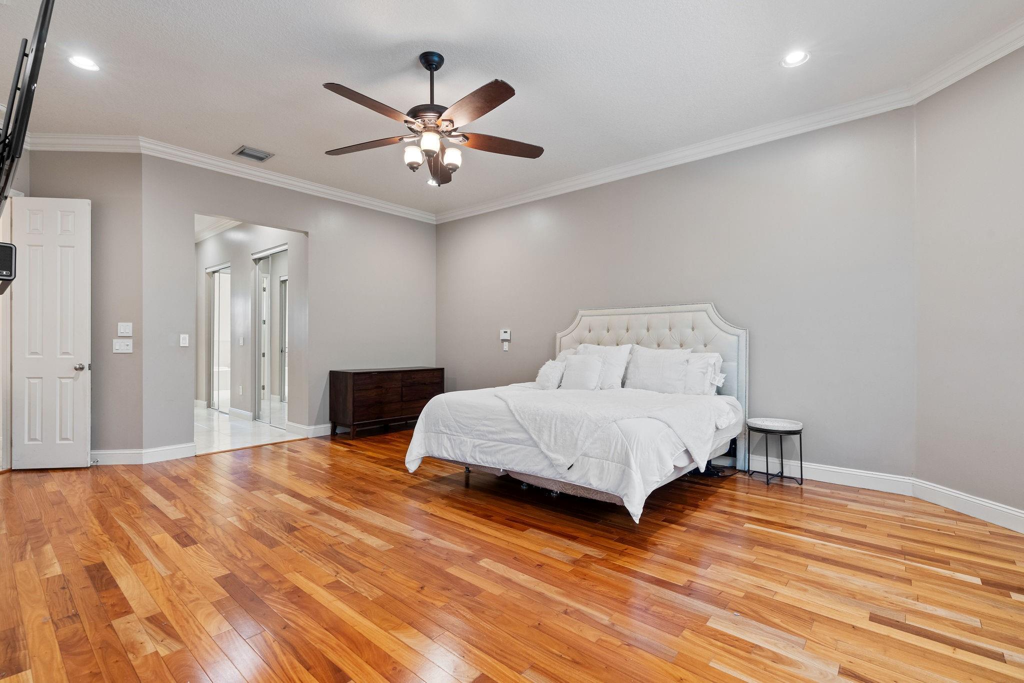 GREEN MEADOWS - Residential