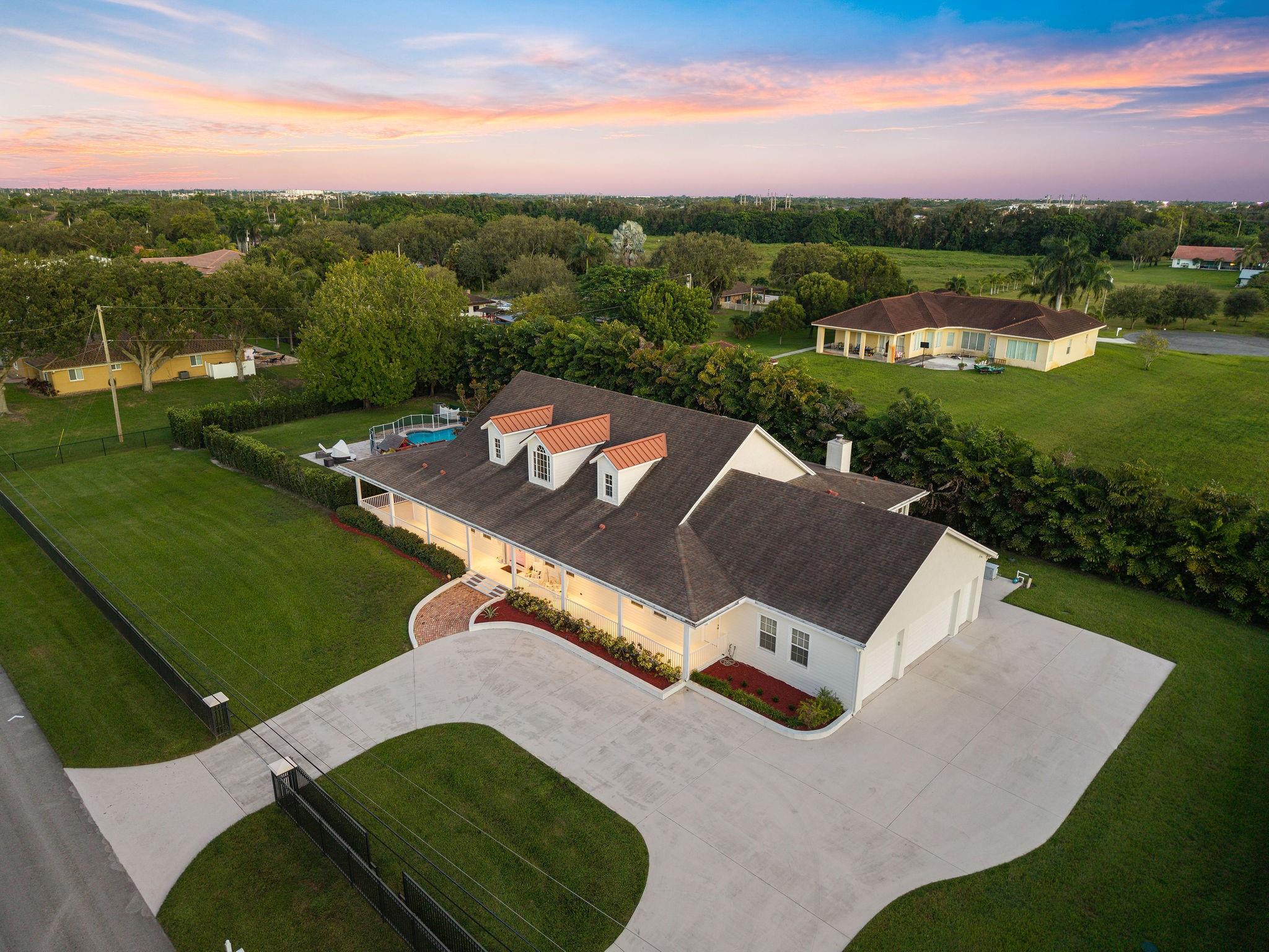 GREEN MEADOWS - Residential