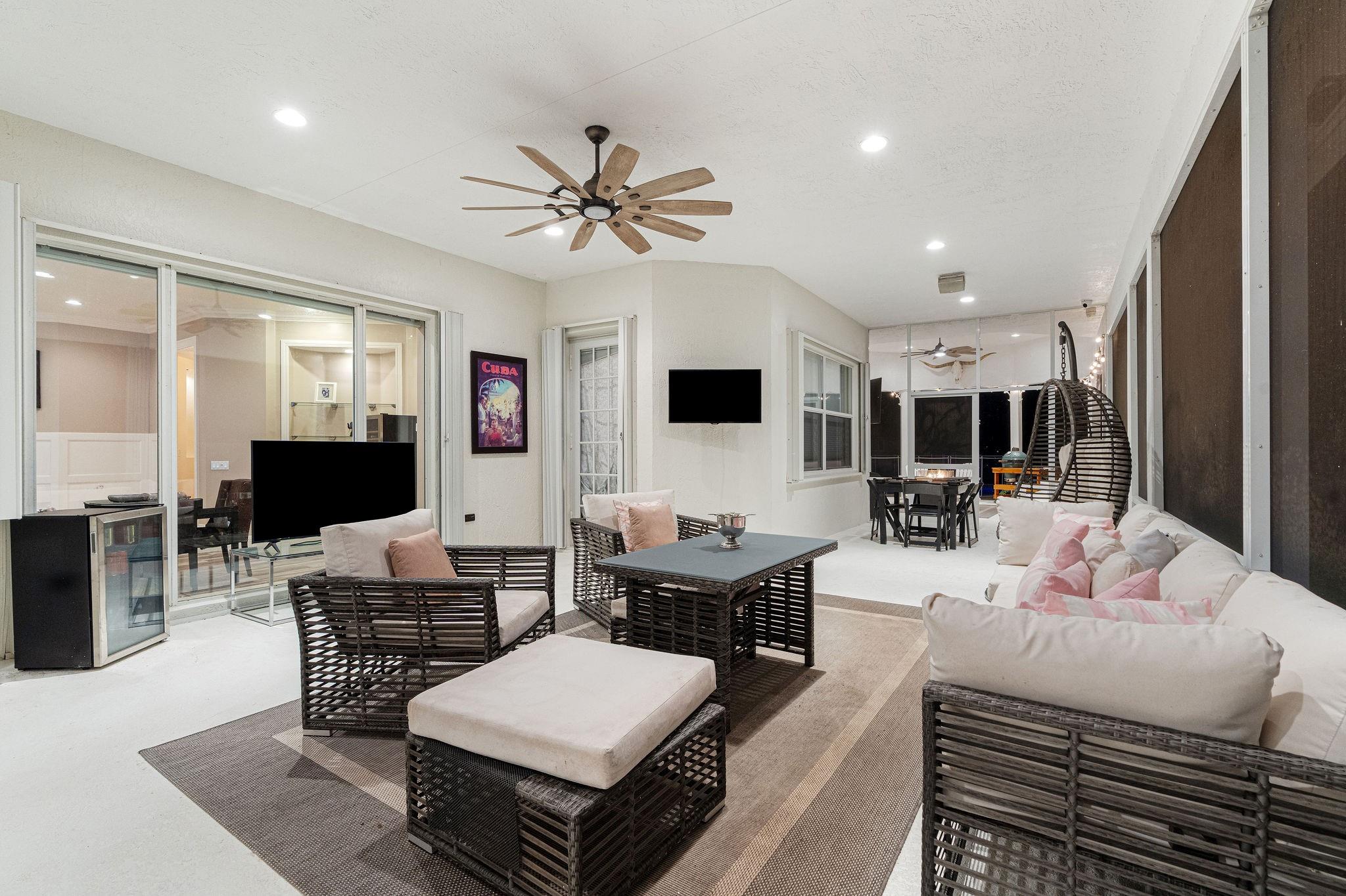 GREEN MEADOWS - Residential